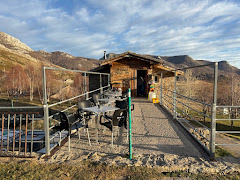 Refugio Castro Valnera - Bar Comidas Camas