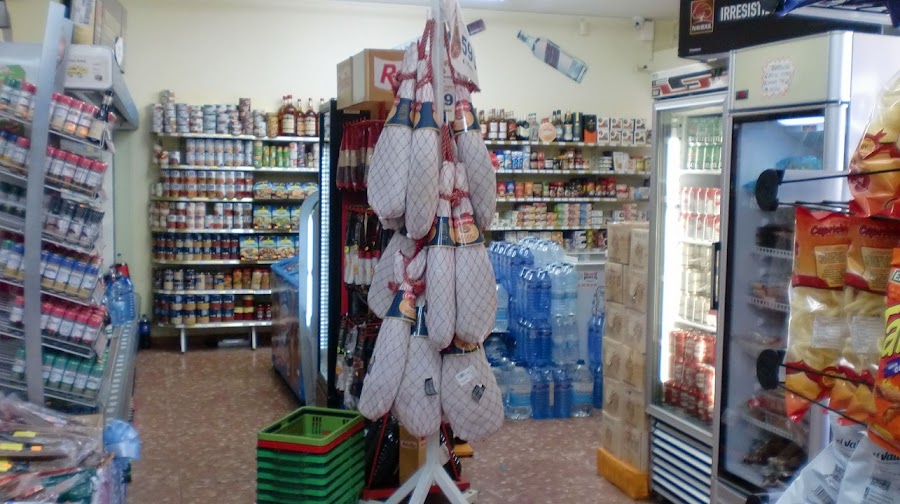 Área de Servicio Supermercado Bar Estépar