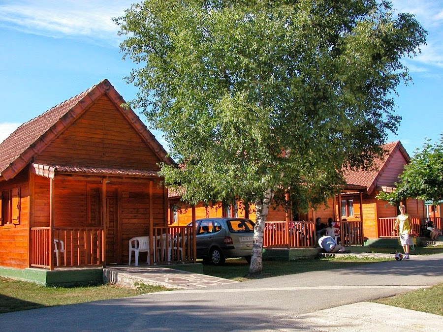 Camping Urrobi