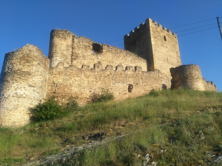Castillo de Magaña o de la Nava del Marqués