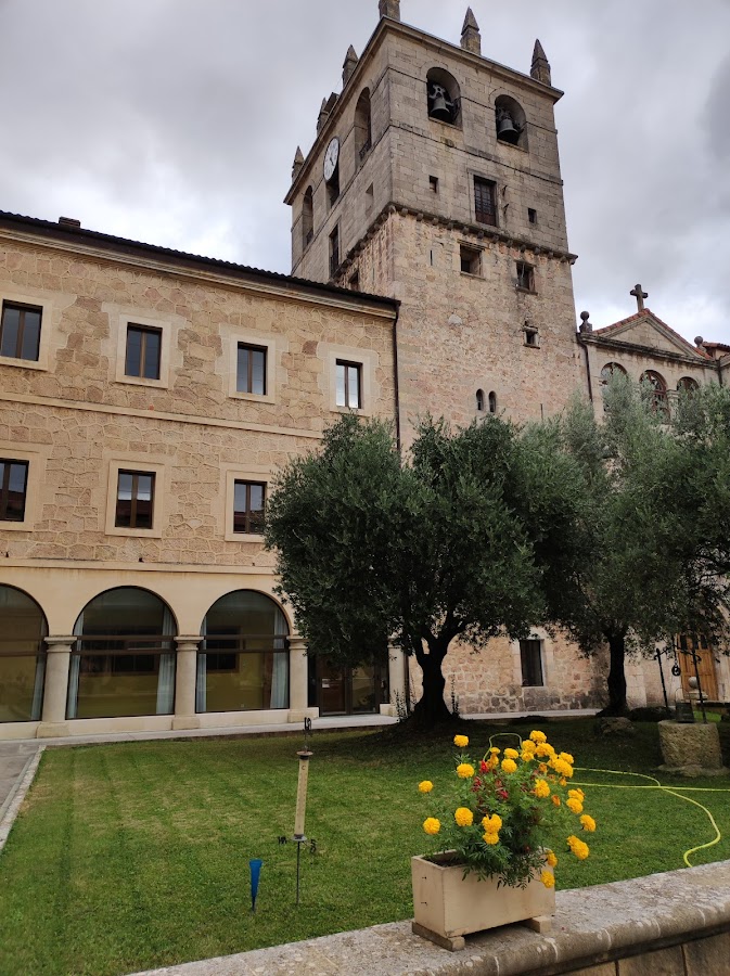 Monasterio de Santa María de Bugedo de Candepajares (Premonstratenses)