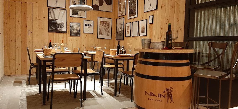 Nain Bar Café