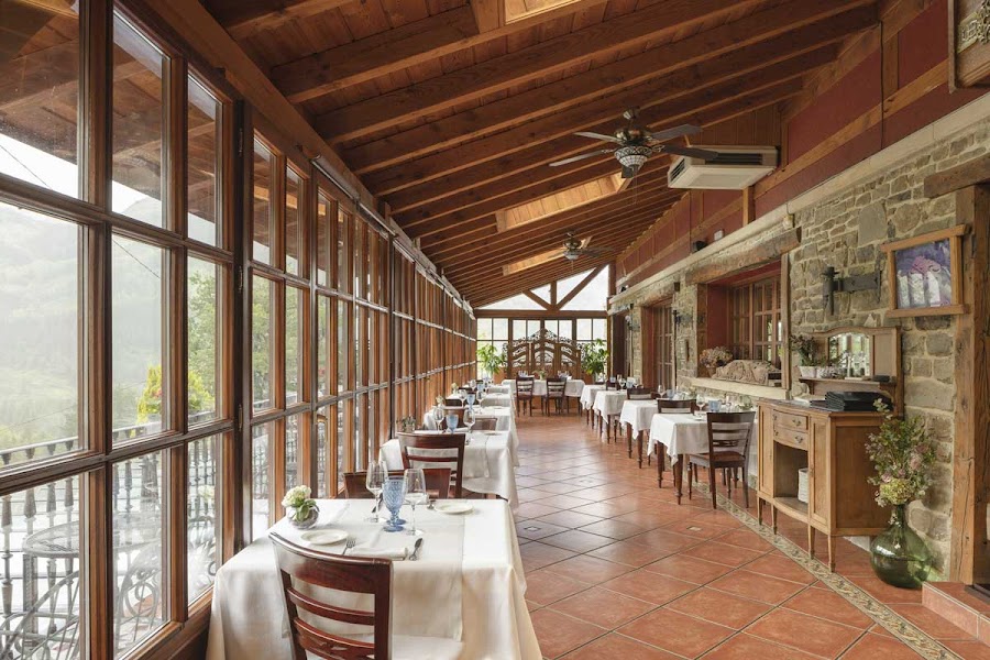 Restaurante Oneko by Etxegana